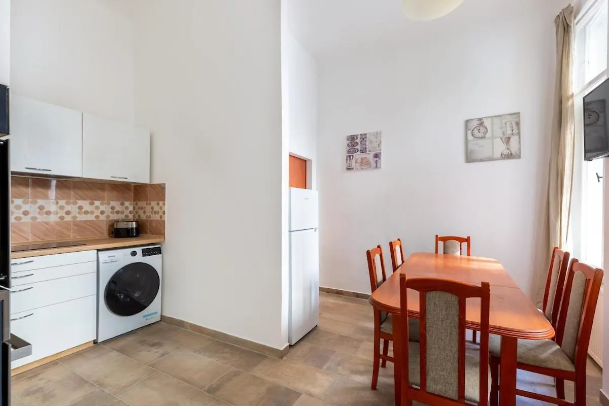 Kz10G Kazinczy Utca 6 Guests Apartment Budapesta 0*,  Ungaria